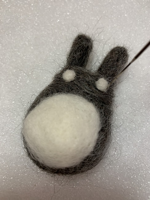 羊毛フェルトのトトロの作り方
