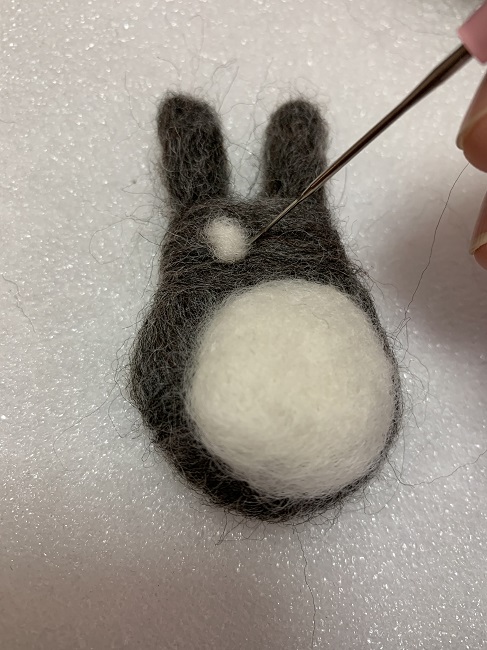 羊毛フェルトのトトロの作り方