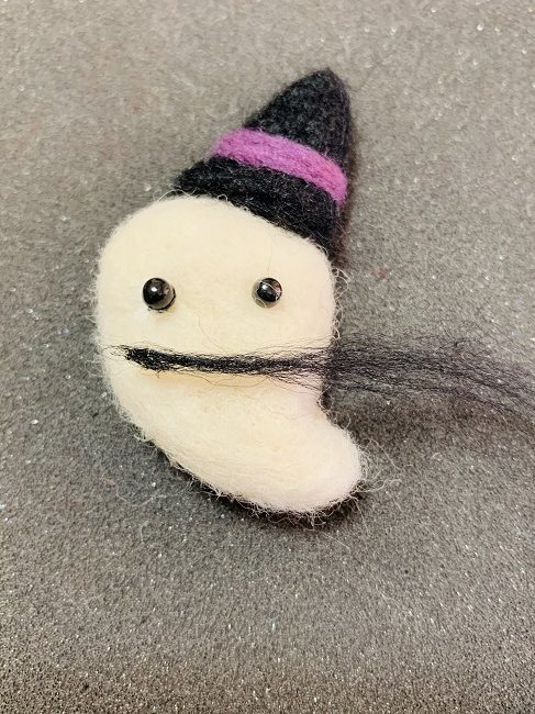 羊毛フェルト ハロウィンおばけの作り方
