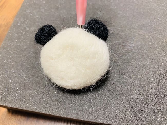 羊毛フェルトのパンダの作り方 はじめての羊毛フェルト